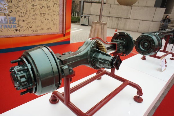 冲焊桥壳重量轻、故障率低 铸造桥壳已经成为