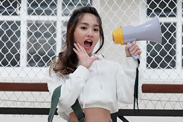 陈芳语15岁念元素艺兼备曾是风云人物眼高中题高中周期表图片