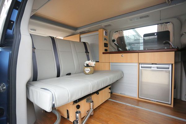 大通入门级G10升顶房车 长5.1米 6AT 售价28.