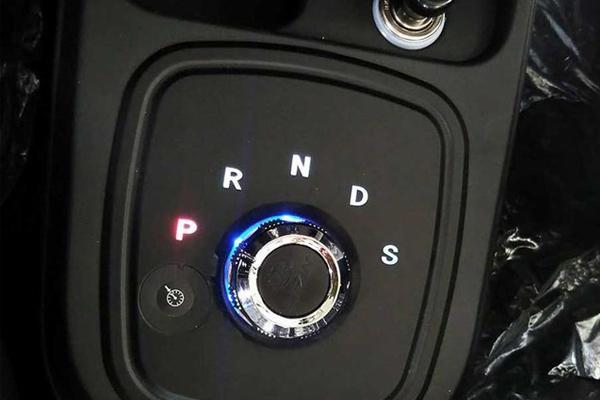 5万买这款电动车,换个标就是宝马mini,会是你的菜吗?