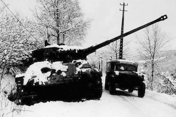 德军精锐山地师闪击高加索油田! 战机猛轰山谷