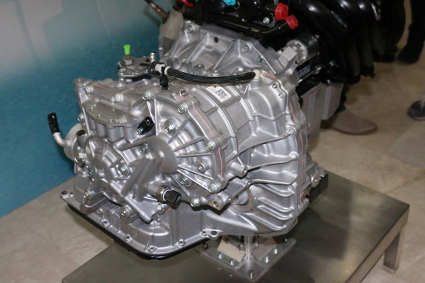 一石三鸟的1.6L+CVT 荣威RX3变速箱技术解析
