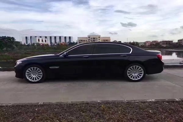 黄江二手车2012款宝马750Li黑色,黄内,无