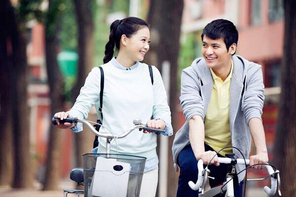 我和女友结婚拿出10万彩礼却不回礼岳父对我