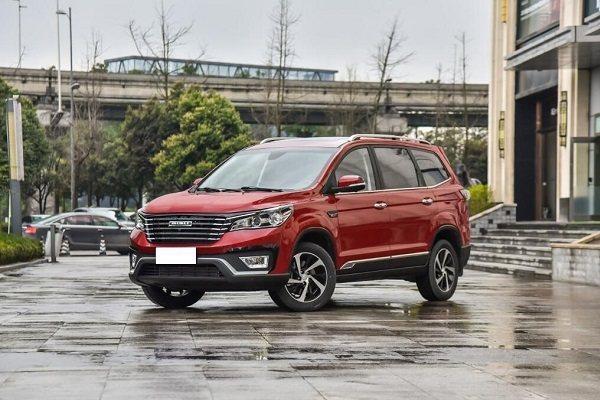 国产1.5T大七座SUV，轴距2.7米内饰豪华，售价只要7万