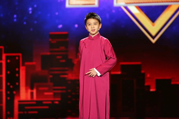 《欢乐中国人》第二季 李晨与"京剧神童" 王泓翔唱双簧