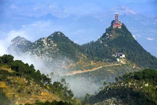贵州盘县丹霞山