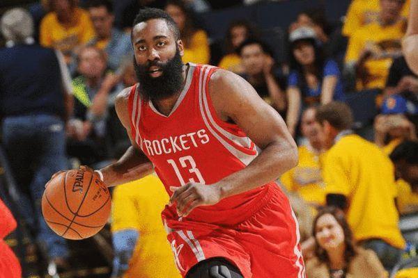 詹皇凭这五优势可逆转哈登锁定mvp,登哥与詹皇两人的差距