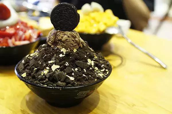 郑州一条不到800米的街道,却藏了这么多家火爆