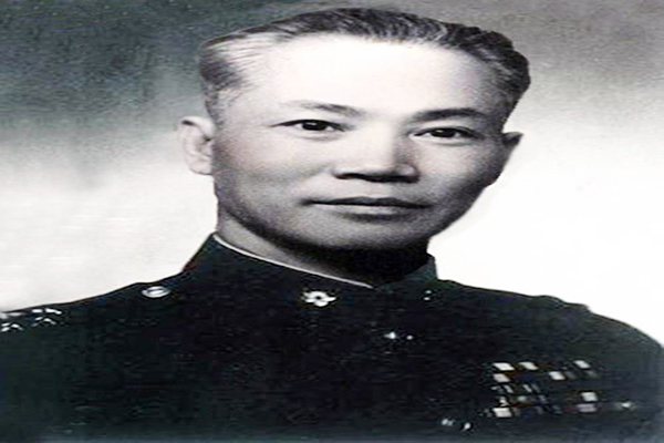 黄埔系内斗:何应钦大战陈诚