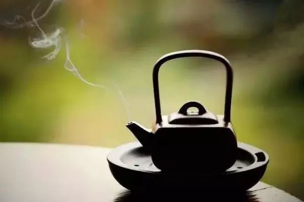 酒品看人品,茶品淡名利