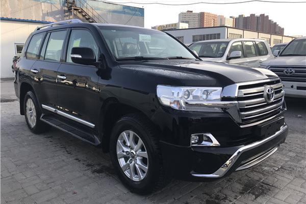 18款兰德酷路泽5700VXR 顶级旗舰越野车型也能尽显豪华质感