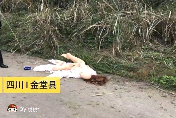男子桥下发现女子裸尸，吓到腿软报警，警察到场后十分尴尬