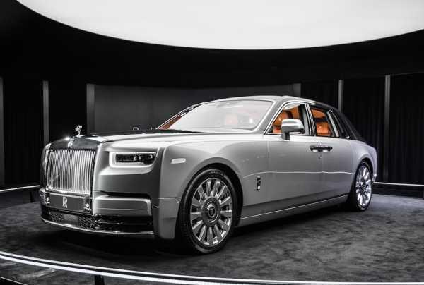 这辆车得换多少部还没发售的苹果啊