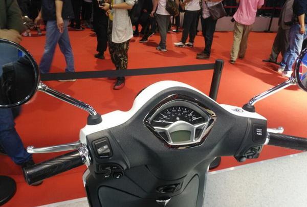 比亚乔原装进口150踏板亮相 带ABS水冷散热