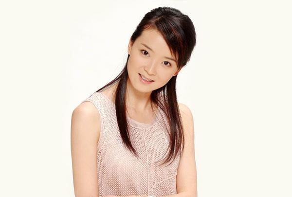 王艳,1974年2月11日出生于山东省青岛市,中国内地女演员,毕业于北京