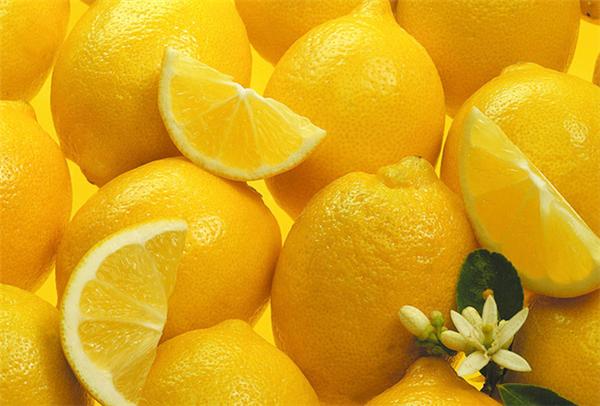 香蕉可把腹部脂肪多的人骗了,越吃越胖!可惜