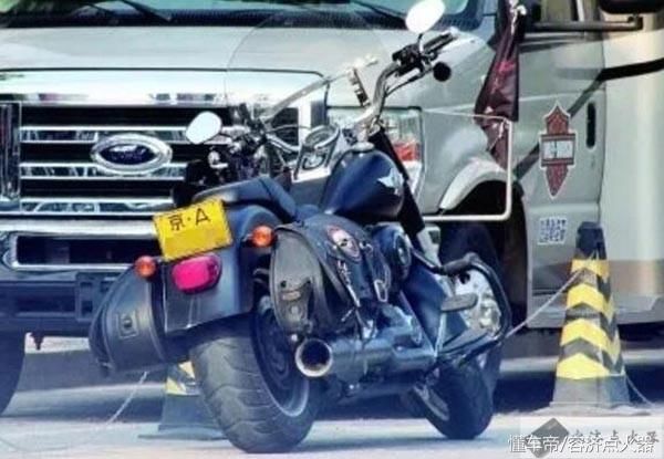 京A摩托车号牌霸气回归,土豪们开抢吧!