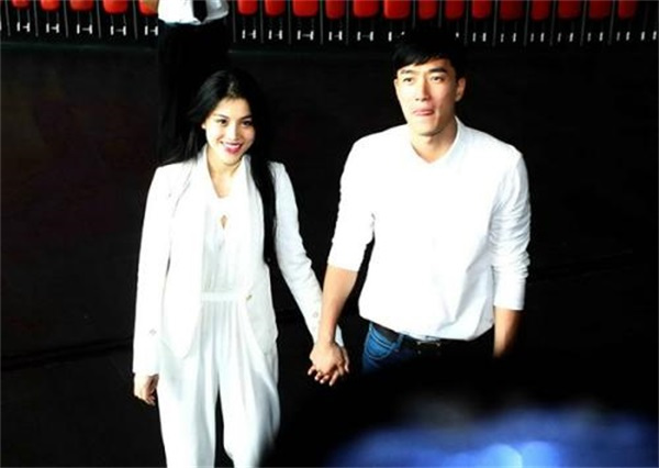 刘翔与葛天离婚真相：孕期出轨前男友导致流产！网友：难怪离婚！