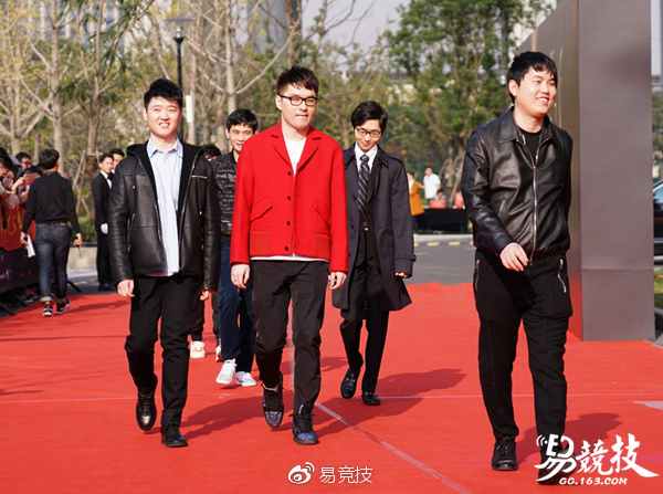 是什么造就了现在的DOTA2解说天团OB?