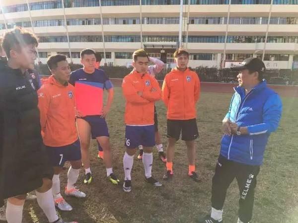 沧州首支职业足球队河北信友没能冲乙,