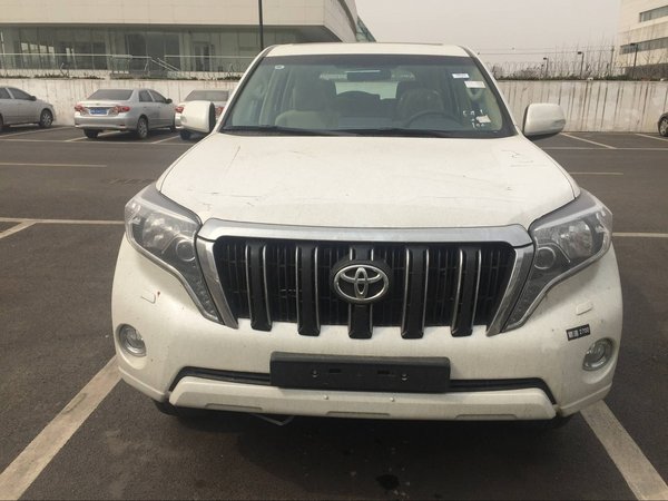 丰田霸道2700中东版最新消息价格暴跌