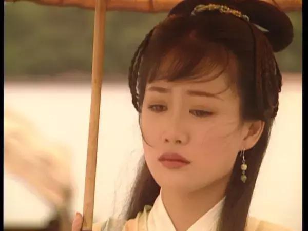 《圆月弯刀》:最可惜的是在你颜值巅峰的年纪,就演了这么个渣男