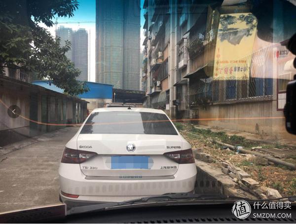 试玩四轮两座纯电动汽车——宝骏E100