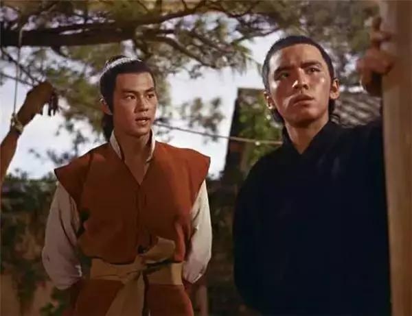 1971年香港电影票房榜前十名,影坛双侠狄龙姜大卫是最