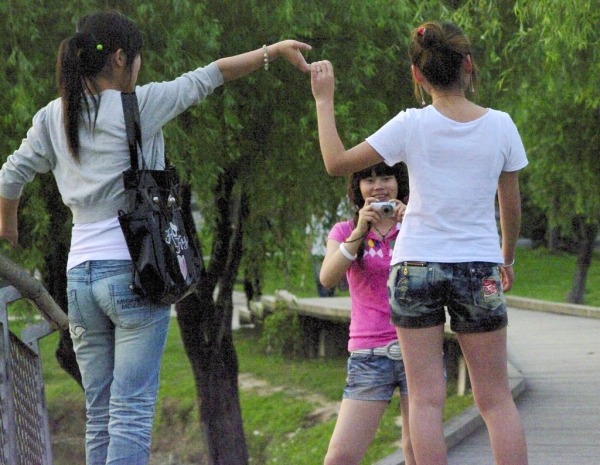 打工妹在工厂上夜班7年,成功在县城买房,可她如今却后悔不已!