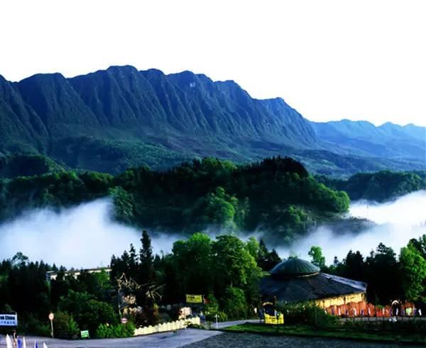 硗碛藏寨,东拉山大峡谷)—芦山(飞仙关,龙门洞)—雅安(碧峰峡熊猫基地