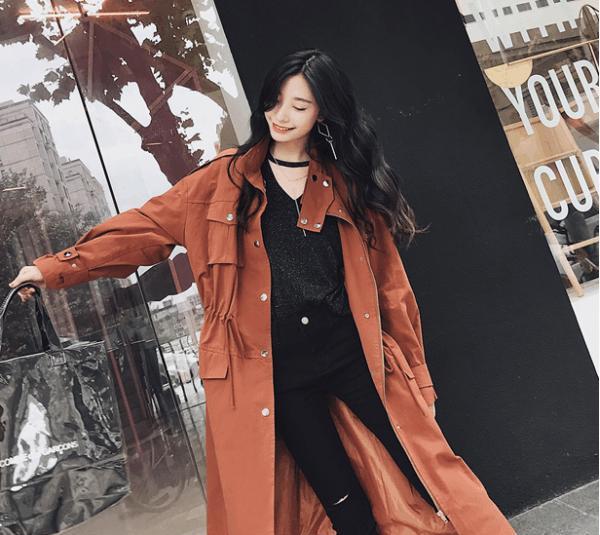 焦糖色风衣配什么内搭 五种搭配穿出高级感,时
