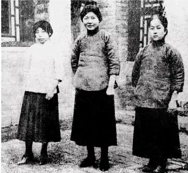 美不胜收！这30张老照片，让你一览100年来中国女性审美进化！