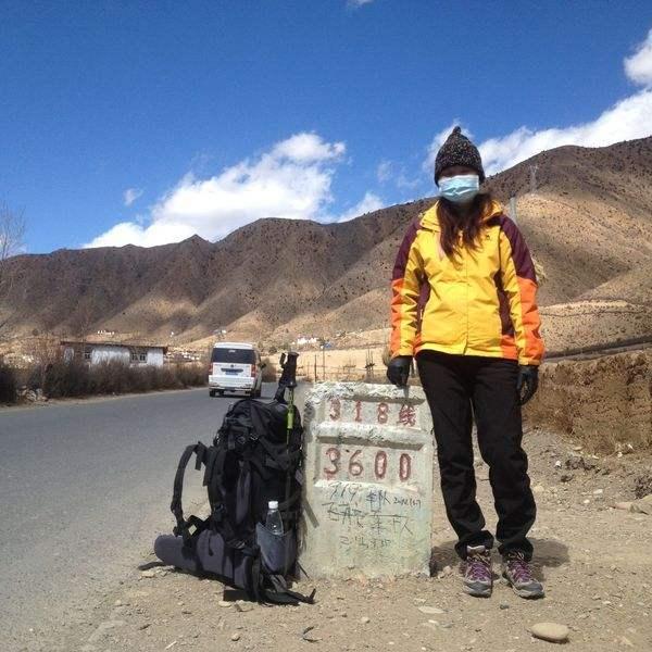 川藏线上,这些"穷游女"请求搭车,为什么大多数车主都
