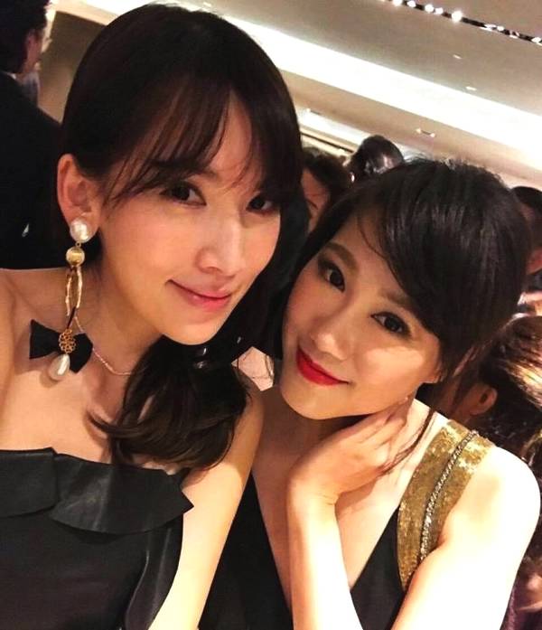 林志颖与老婆罕见合照 网友：确定不是林志玲？