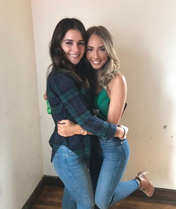 海莉是阿姆的前妻kimberly scott所生的女儿,她和普通的星二代完全不