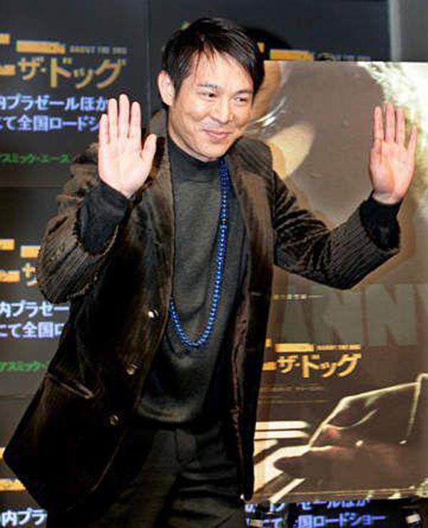 李连杰卖价值三亿的豪宅治病, 价值过亿的九眼天珠却舍不得卖