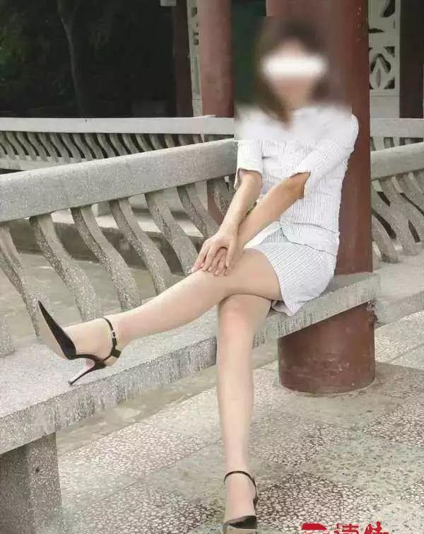 又一个“欣欣像蓉”？小伙痴恋9年的“空姐”竟是……