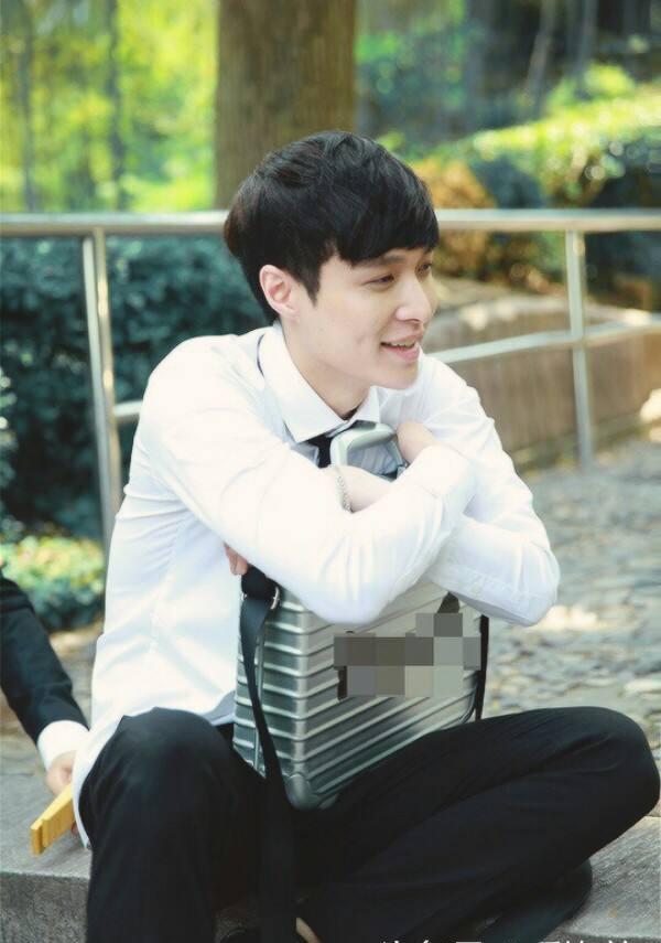 其实《极限挑战》里最聪明的人并不是黄磊