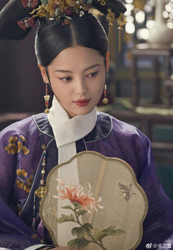 凭啥她是性感之后中国最舒淇女演员?辛芷蕾高性感美女勾引图片