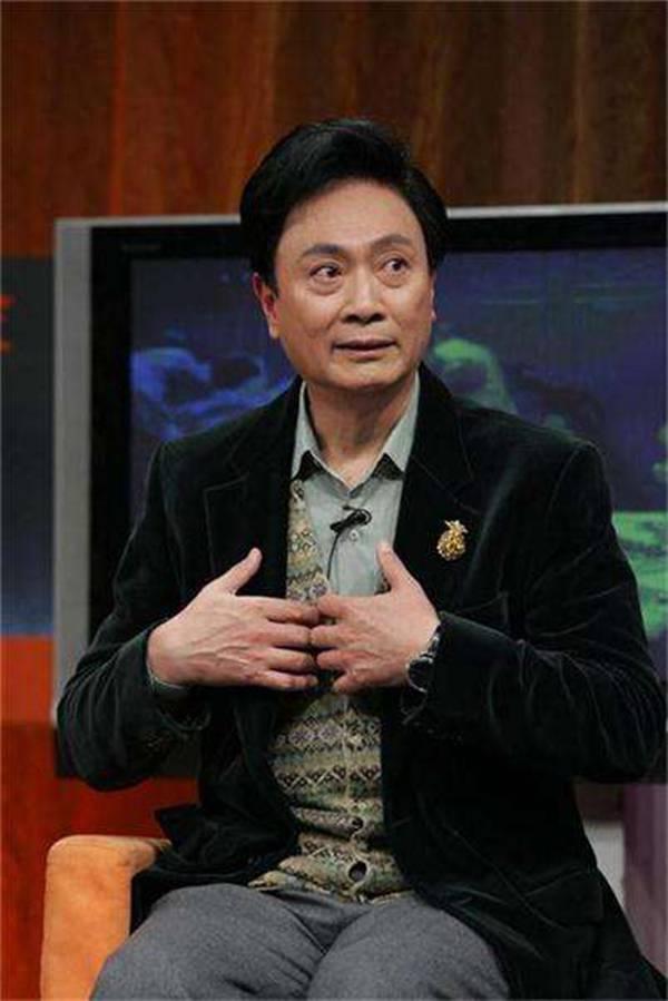 明星相册:没有重名,梁波罗年届八旬依然帅(图)!