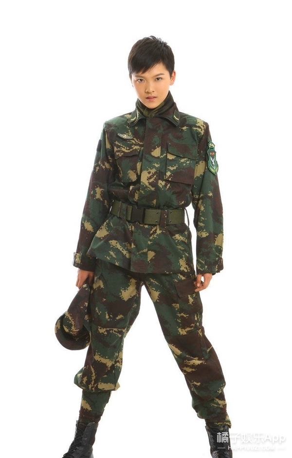 还记得《麻辣女兵》的女主汤小米吗？她现在长这样