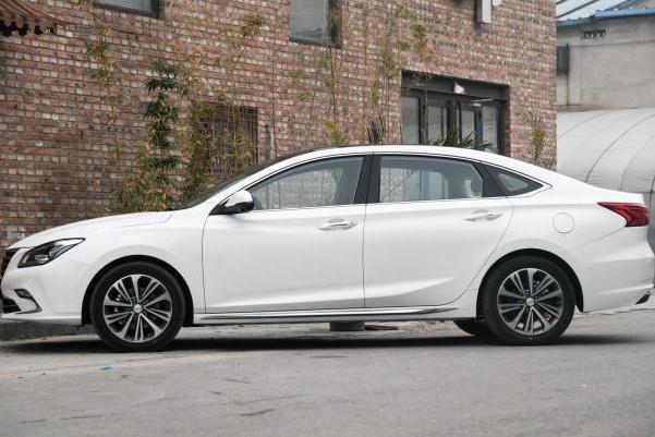 长安造辆车把丰田宝马都得罪了，但是国人都夸好，7分钟卖一辆