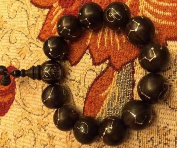 藏传佛珠、汉传佛珠、流珠、朝珠, 到底区别在哪里, 张什么样?