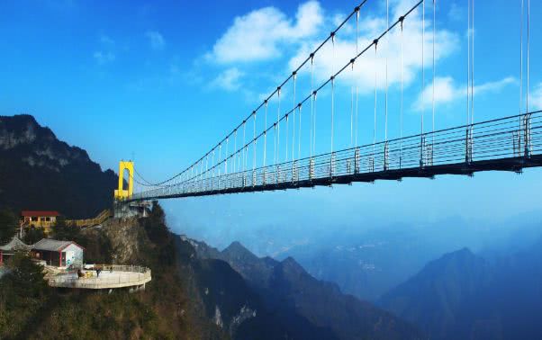 四川万源-国内海拔最高玻璃桥正式开放!