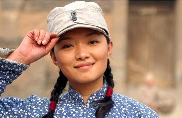 李云龙的两任妻子,一个曾隐婚退圈,另一个还做过他儿媳妇?