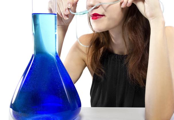 孕妇吸氧对胎儿好吗,孕妇吸氧越多对宝宝就越