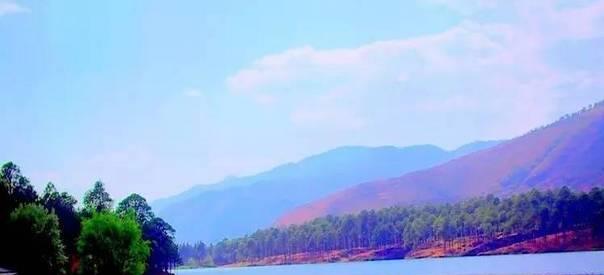 距丽江50公里,大理与丽江之间这座低调