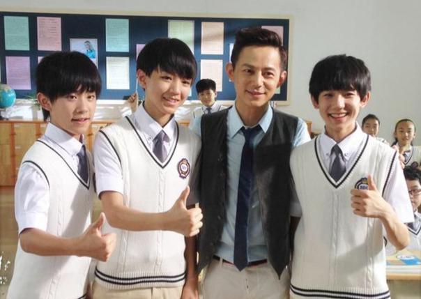 oys再合体亮相,网友注意的却是千玺身高,王源穿