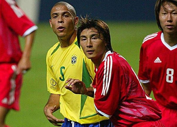 梅西说:我始终认为罗纳尔迪尼奥是世界上最好